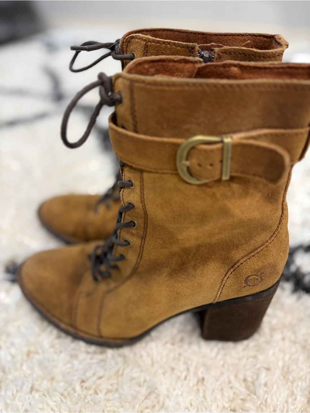 Børn Cass Distressed Suede Block Heel Lace Up Buckle Ankle Boots 8